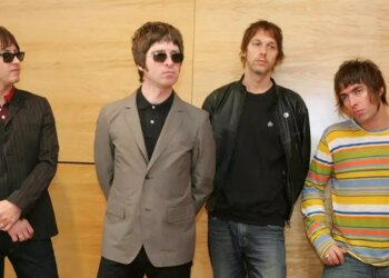Ο Μπράντον Φλάουερς των «The Killers» αποκάλυψε πως ήταν αντίθετος με την επανένωση των «Oasis»