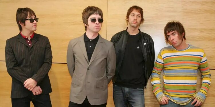Ο Μπράντον Φλάουερς των «The Killers» αποκάλυψε πως ήταν αντίθετος με την επανένωση των «Oasis»