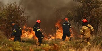 «Πορτοκαλί» συναγερμός σήμερα για εκδήλωση πυρκαγιάς σε Αττική, Εύβοια, Αιγαίο και Κρήτη – Επί ποδός ο κρατικός μηχανισμός