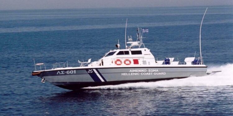 Σύμη: Συνεχίζονται οι έρευνες για τον εντοπισμό του τελευταίου αγνοούμενου του ιστιοπλοϊκού