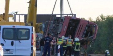 Ουγγαρία: 12 νεκροί σε τροχαίο με λεωφορείο - Πιθανόν αποκοιμήθηκε ο οδηγός
