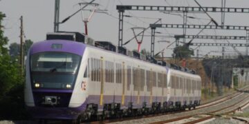 Προαστιακός: Τροποποιήσεις δρομολογίων λόγω πυρκαγιάς στον Ασπρόπυργο