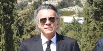 Ηλίας Ψινάκης για Νίνο: «Τον είχαν “γαζώσει” με καλάσνικοφ, ήταν τρομοκρατημένος για πολύ καιρό, έτρεχε στις εκκλησίες»