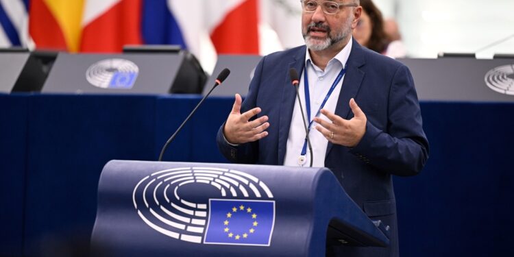 Σ. Αρναούτογλου: Ερώτηση στην Κομισιόν για τις εκκρεμείς αποζημιώσεις των κτηνοτρόφων