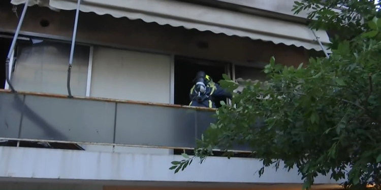 Φωτιά σε διαμέρισμα στη Νέα Σμύρνη