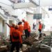 Σεισμός 7,7 Ρίχτερ στην Ινδονησία: Τουλάχιστον 38 νεκροί - Καταρρεύσεις και κατολισθήσεις, συνεχίζονται οι έρευνες για εγκλωβισμένους