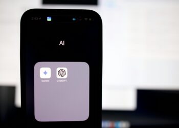 Μιχάλης Μπλέτσας στο ΕΡΤnews: Η τεχνητή νοημοσύνη μπορεί να ενισχύσει τη μάθηση, αλλά υπάρχει κίνδυνος «γνωσιακής ατροφίας»