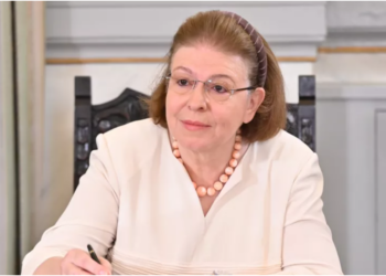 Κιλκίς: Η υπουργός Πολιτισμού Λίνα Μενδώνη εγκαινιάζει έργα φωτισμού στον αρχαιολογικό χώρο Ευρωπού