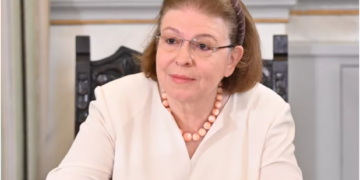 Κιλκίς: Η υπουργός Πολιτισμού Λίνα Μενδώνη εγκαινιάζει έργα φωτισμού στον αρχαιολογικό χώρο Ευρωπού