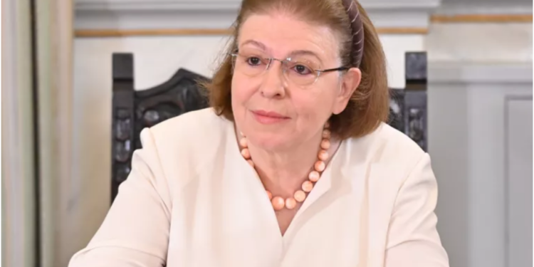 Κιλκίς: Η υπουργός Πολιτισμού Λίνα Μενδώνη εγκαινιάζει έργα φωτισμού στον αρχαιολογικό χώρο Ευρωπού