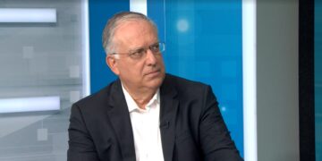 Τ. Θεοδωρικάκος στην ΕΡΤ3: Επενδύσεις, ακρίβεια και μειώσεις τιμών – «Εφικτή ξανά η κοινοβουλευτική πλειοψηφία»