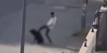 Τουρκία: Άγριος ξυλοδαρμός γυναίκας από τον σύντροφό της - Την έσυρε στον δρόμο και την χτυπούσε