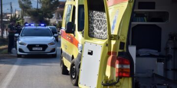 Κορωπί: Νεκρός 27χρονος σε τροχαίο με μοτοσικλέτα – Συνελήφθη 34χρονη οδηγός - ertnews.gr