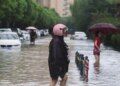 Ο τυφώνας Dolphin σαρώνει την Ανατολική Κίνα: Καταρρακτώδεις βροχές, ισχυροί άνεμοι και πλημμύρες
