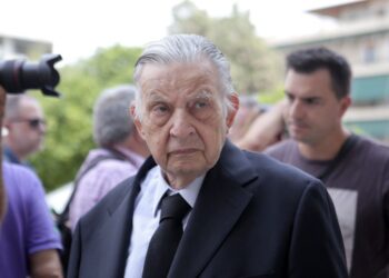 Στις 12 το μεσημέρι στη Μητρόπολη Αθηνών η κηδεία του Γιάννη Βαρβιτσιώτη – Τον επικήδειο θα εκφωνήσει ο πρωθυπουργός