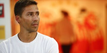 Αναλαμβάνει πόστο στον Ολυμπιακό ο Φουστέρ - www.ertsports.gr