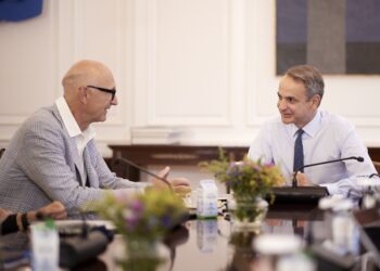 Συνάντηση Μητσοτάκη με τον ΔΣ του ομίλου Telekom - Στο επίκεντρο οι επενδύσεις σε οπτικές ίνες και 5G