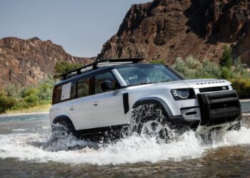 Συνεργασία JLR και Stellantis για το Defender pickup;
