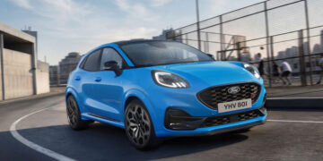 Ford Puma: Νέες εκδόσεις Black Edition με ηλεκτρική αυτονομία έως 405 χλμ. και σπορ ανάρτηση