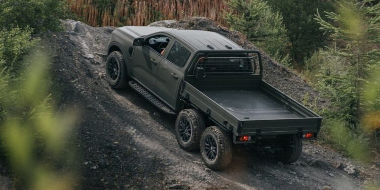 Εξάτροχο Ford Ranger Super Duty 6×6 για ειδικές αποστολές