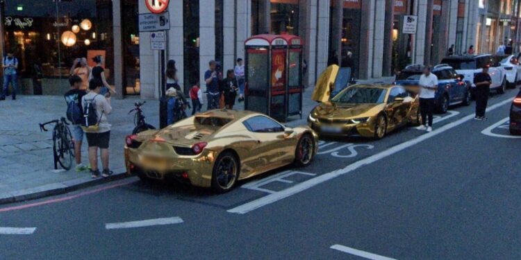 Χιλιάδες οι απλήρωτες κλήσεις σε supercars στο Λονδίνο
