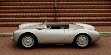 Σε ποιούς απευθύνεται αυτή η Porsche 550 Spyder;