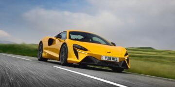 Τέλος εποχής για την υβριδική McLaren Artura
