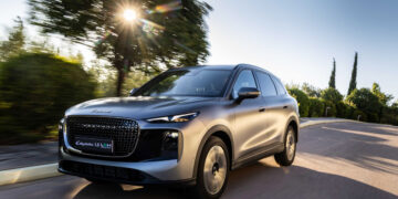 LEPAS L8 PHEV: Με τεχνολογία που διευκολύνει την καθημερινότητα