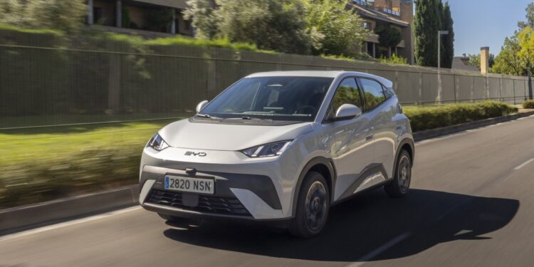 Το BYD Dolphin Surf ανανεώθηκε και αναβαθμίστηκε (+τιμή)