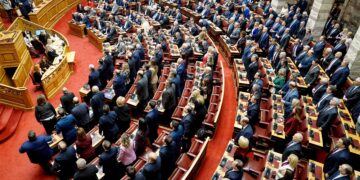Ομόφωνα η δυνατότητα ψήφου μέσω πληρεξουσίου για ευρωβουλεύτριες σε εγκυμοσύνη και λοχεία - «Ενδυναμώνει τον ρόλο της γυναίκας», είπε ο Λιβάνιος