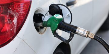 Την Τετάρτη τα μέτρα για τα καύσιμα - Στις 14 Οκτωβρίου οι ανακοινώσεις για το πετρέλαιο θέρμανσης