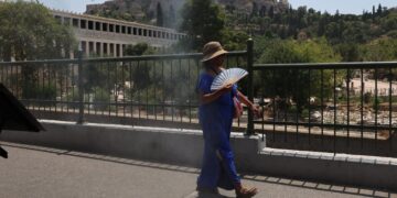 Καιρός: Καλοκαιρινό το Σαββατοκύριακο, αλλαγή σκηνικού από την Τρίτη - Η πρόγνωση του Γ. Εμμανουήλ - ertnews.gr