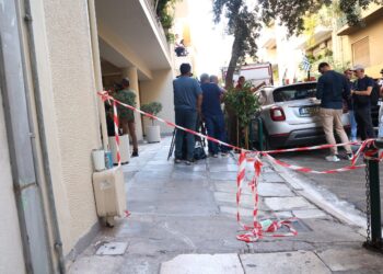 Θάνατος Μαζωνάκη: Συνελήφθησαν οι δύο γιατροί για θανατηφόρα έκθεση σε κίνδυνο - ertnews.gr