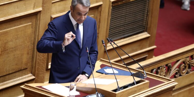 Μητσοτάκης στη Βουλή για τη Συνταγματική Αναθεώρηση: Στόχος ένα Σύνταγμα που να συμβαδίζει με την εποχή - Πυρά κατά της αντιπολίτευσης - ertnews.gr