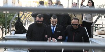 Ηλίας Κασιδιάρης: Το νομικό «φρένο» στην πολιτική επιστροφή του - Τι είπε στο ΕΡΤnews ο συνταγματολόγος, Σ. Βλαχόπουλος