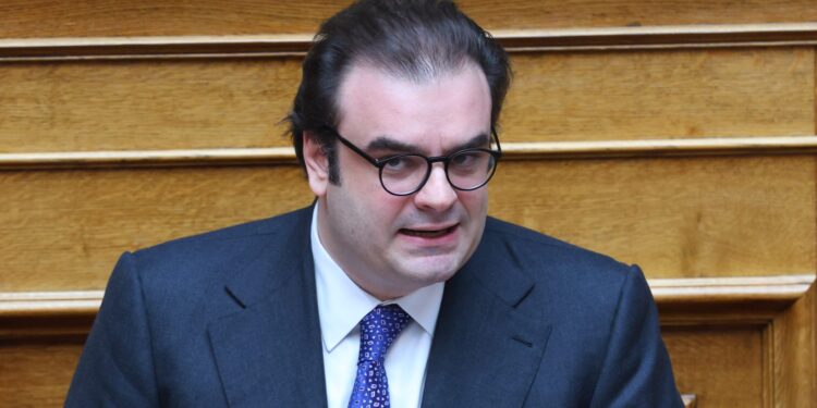 Πιερρακάκης σε συνέδριο του Economist: Αισιοδοξία για την πρόοδο της Ευρώπης