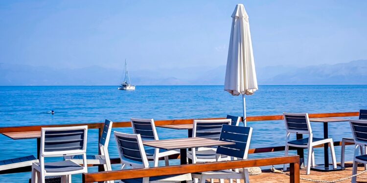 Καιρός: Αποκαλόκαιρο με άνοδο της θερμοκρασίας - Πού επιμένουν οι καταιγίδες - Πρόγνωση από τον Γιώργο Εμμανουήλ - ertnews.gr
