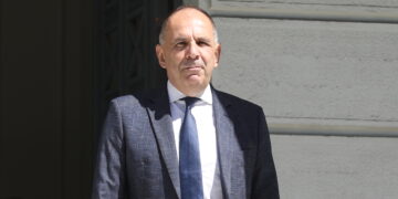 Γεραπετρίτης: Mε βάση τον υπάρχοντα σχεδιασμό η ηλεκτρική διασύνδεση Ελλάδας-Κύπρου, κανένας λόγος επαναχάραξης