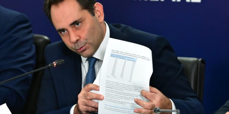 Οικονομικά μέτρα ΔΕΘ: Πώς αυξάνεται ο μισθός για ελεύθερους επαγγελματίες, συνταξιούχους, δημοσίους υπαλλήλους και αγρότες - Πίνακες και παραδείγματα