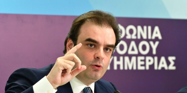 Πιερρακάκης: Τον Οκτώβριο η συζήτηση για το πετρέλαιο θέρμανσης, θα στηρίξουμε τους πολίτες