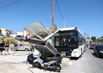 Πως έγινε το τροχαίο στη Θεσσαλονίκη: Η κατάσταση των τεσσάρων γυναικών τραυματιών - ertnews.gr