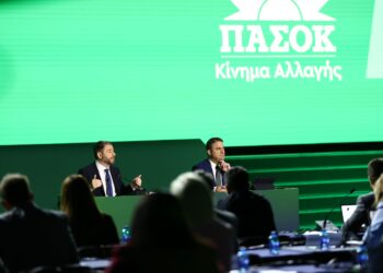 ΠΑΣΟΚ κατά Μαρινάκη: «Ο πνιγμένος από τα μαλλιά του πιάνεται» - ertnews.gr
