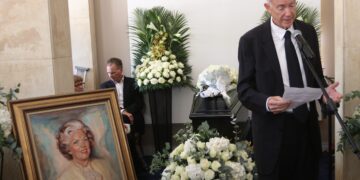 «Ο τελευταίος σου χορός - τα κύματα»: Το συγκλονιστικό αντίο στη Μαργαρίτα Παπανδρέου - ertnews.gr