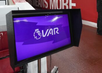 Εκτός ορισμών ο VAR του Μάντσεστερ Σίτι-Γιουνάιτεντ - www.ertsports.gr