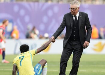 Αντσελότι για Ραφίνια και Βινίσιους - www.ertsports.gr