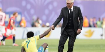 Αντσελότι για Ραφίνια και Βινίσιους - www.ertsports.gr