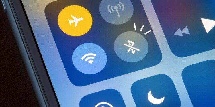 Bluetooth on smartphone