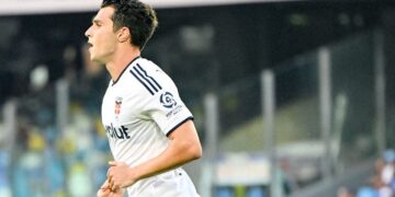 Με βασικό τον Δουβίκα η Κόμο απέναντι στην Λειψία - www.ertsports.gr