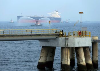 Ενεργειακή κρίση: «Hμίκλειστα» Στενά του Ορμούζ και Ερυθρά Θάλασσα - Ποιες οι εναλλακτικές διαδρομές για το πετρέλαιο
