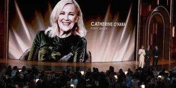 Emmy 2026: Συγκίνηση για την Κάθριν Ο’Χάρα - Την τίμησαν τα «τηλεοπτικά παιδιά» της